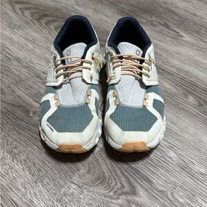 Women’s On Running Shoes